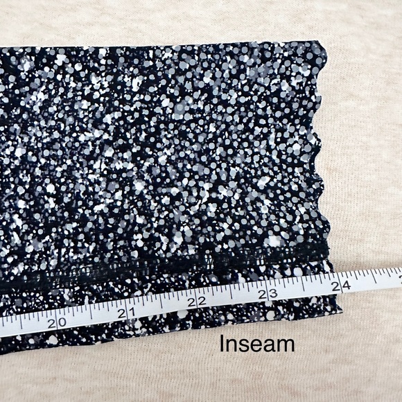 Lululemon Women’s Athelica Black Midi Rise Leggings Size 6 - Picture 11 of 12